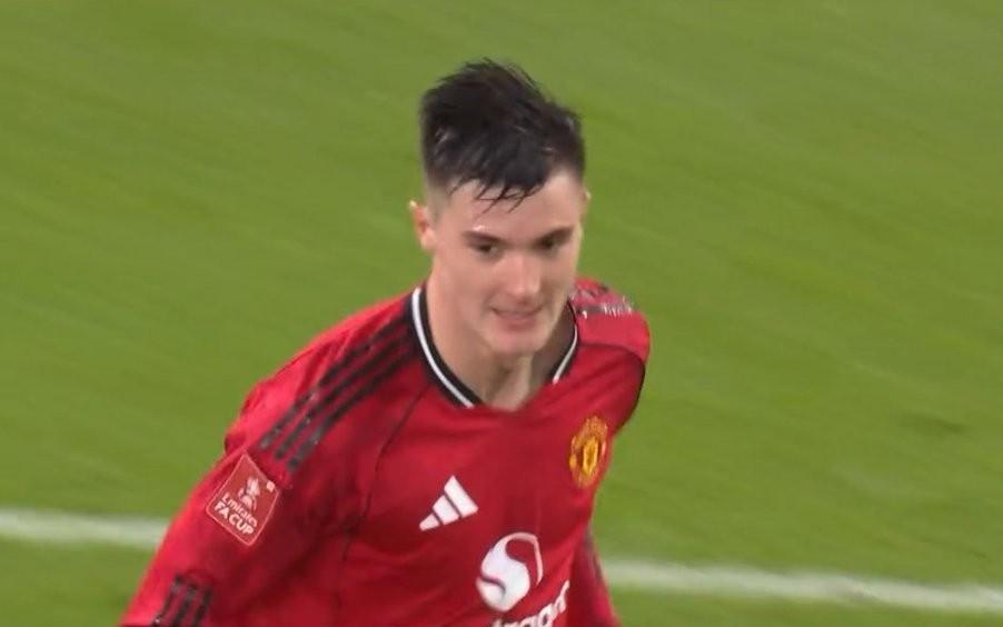 没用对谢什科在阿莫林下课后2场3球