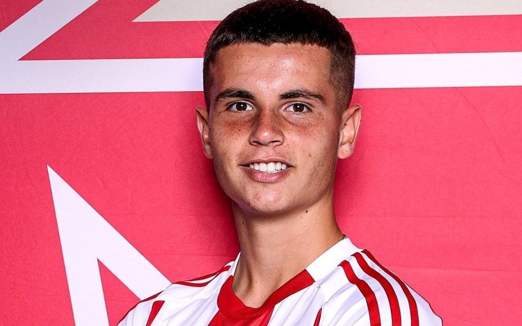 奥林匹亚科斯中场：皇马是世界最强球队之一，为我们感到自豪