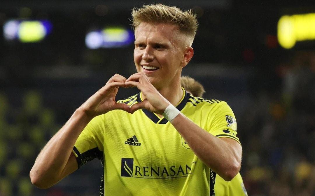 上赛季与梅西争夺美职联金靴，邮报：狼