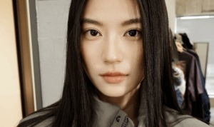 足控狂喜《黑神话钟馗》厨娘是四妹同款裸足