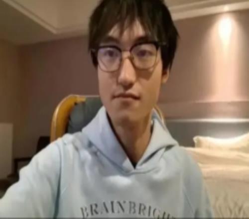 怀南发布TESvsBLG前瞻：BLG虽然两次32了TES但都是TES先拿到2