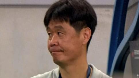 青岛海牛10战胜武汉三镇，距离中超保级咫尺之遥