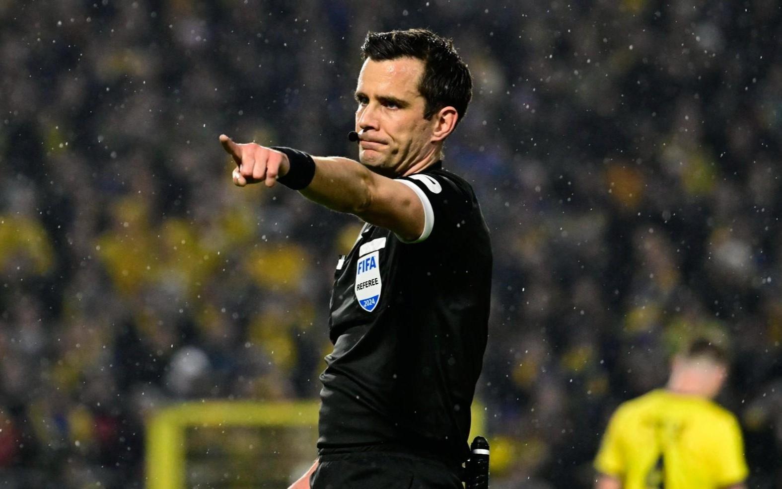 官方：比利时主裁兰布雷希茨执法欧冠