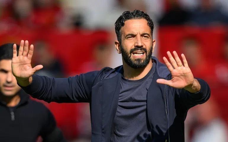 记者：阿莫林认为只有执教曼联后，才能体会到岗位的独特挑战