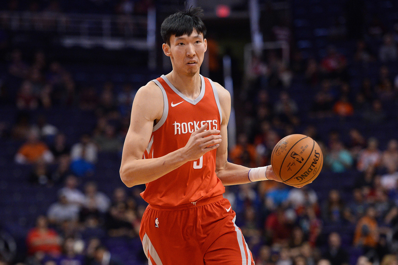 冷知识:周琦NBA生涯中季后赛唯一的进球就是对阵森林狼得到2分