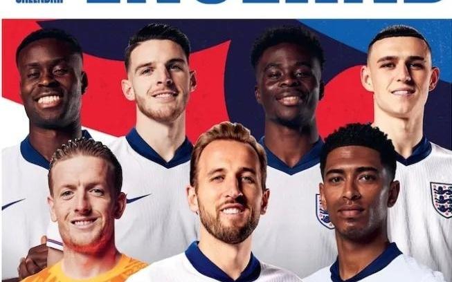 太阳报：英格兰队发布2026年日历，里面