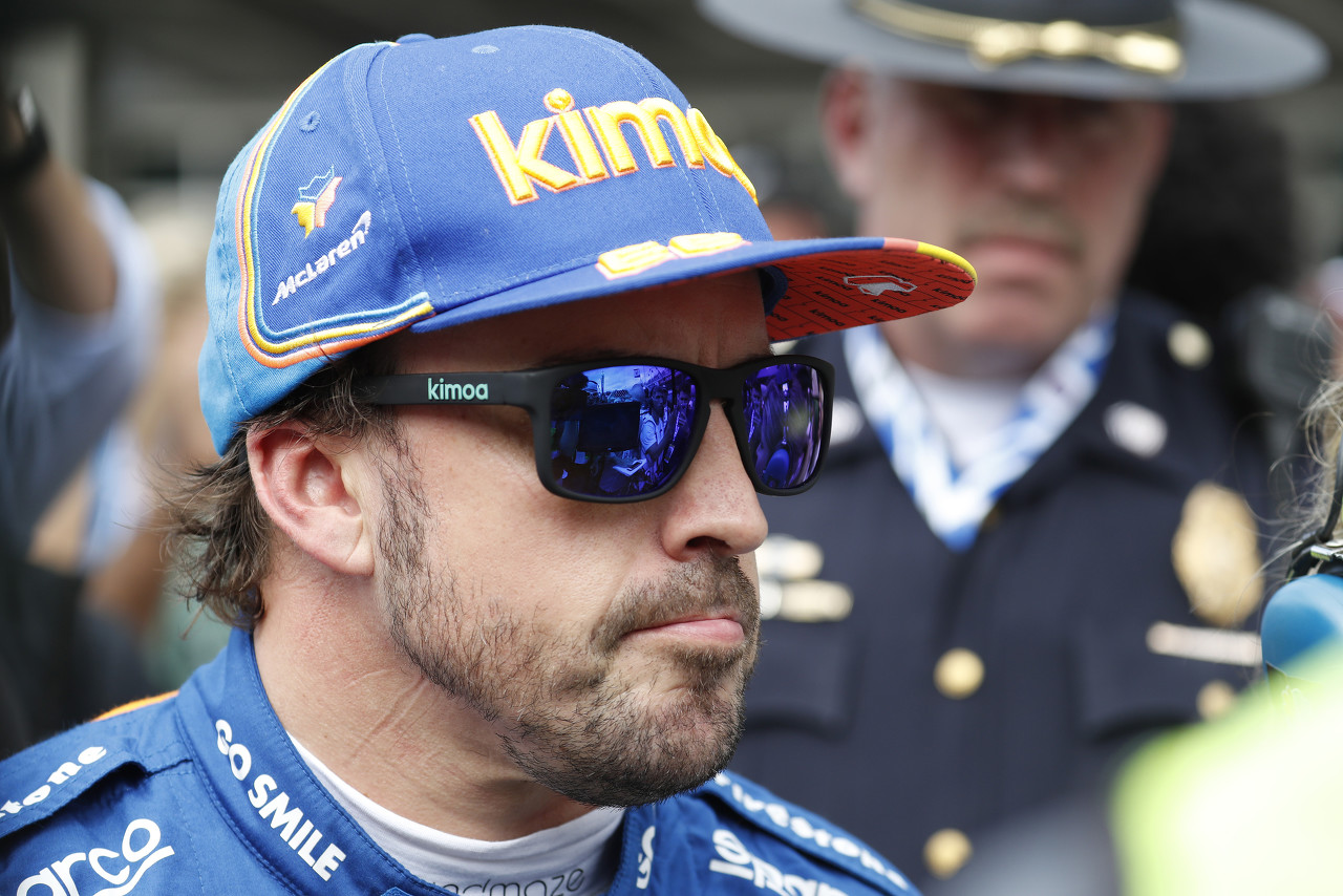 F1车手阿隆索谈阿隆索:我对他充满期待,这标志着皇马的新时代
