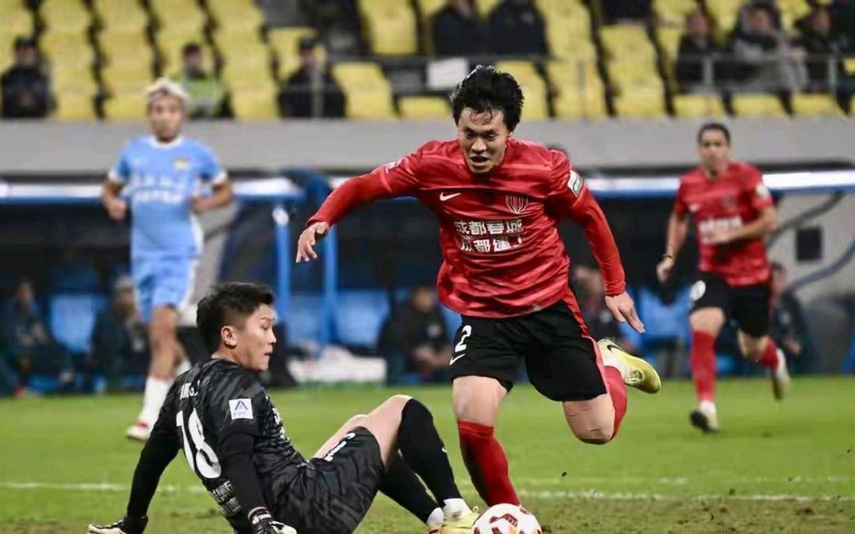 成都蓉城主场憾负河南提前一轮无缘中超冠军