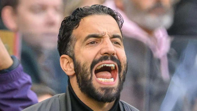 又陷入信任危机曼联主帅阿莫林该如