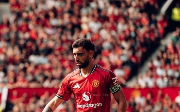 记者：B费可能厌倦目前的情况并考虑离开，拜仁可能追求他