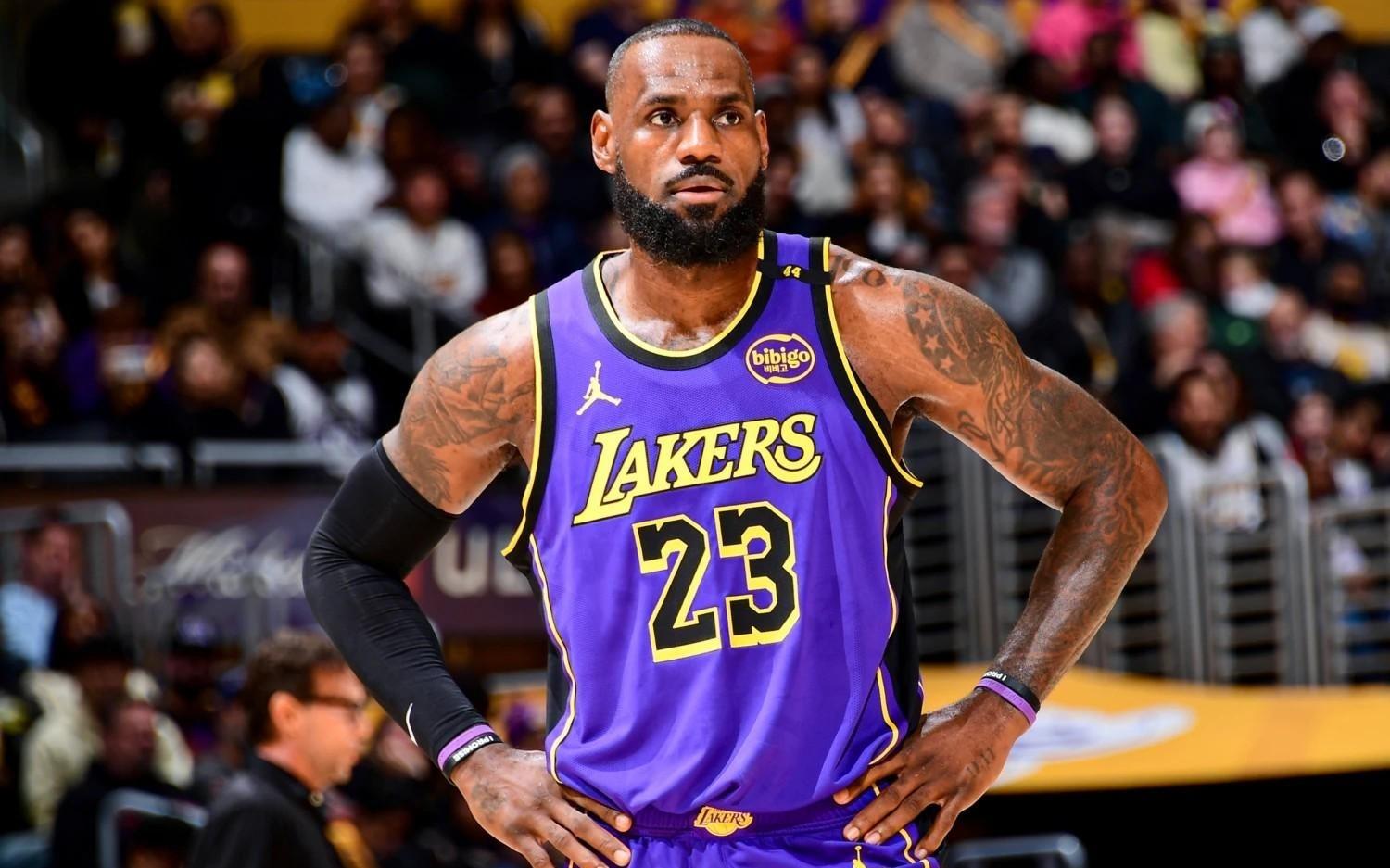 经纪人：很多人错误地认为詹姆斯5400万美元薪资影响了湖人补强