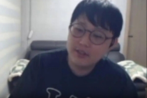 imp:Peyz不算区不想说谁区感觉就上路玩的好再就是打野AD