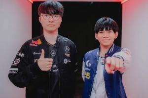 新老中单的对决!LOL官方晒Faker与HongQ合照: