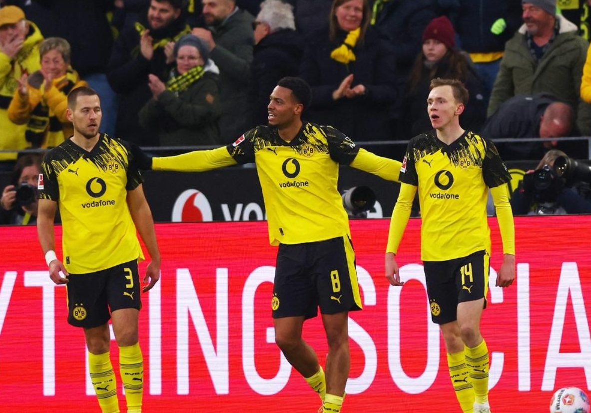 一场33踢出德甲神剧情，超级神锋一战封神：轰入3球，补时绝平