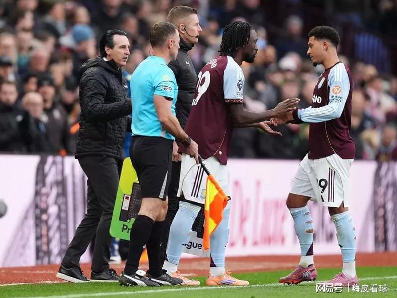 不用换教练！英超黑马从降级区，到超越