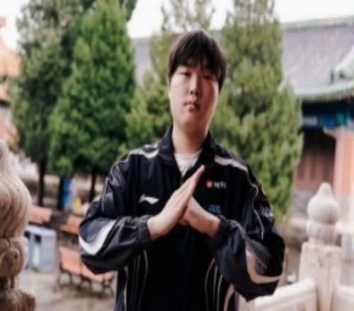 G2大于FLY大于100T大于BLGBLG此前曾不敌LAT三号种子100T