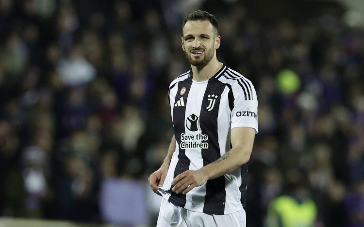 一日意甲动向：米兰想签DV9及加蒂助阿囧，国米边后卫是世界第一