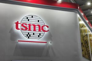 1年净赚3782亿元！台积电发钱了8万员工人均58万，449亿美元扩产