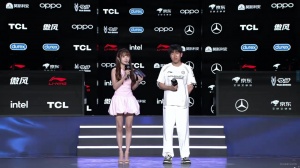 拿本子记下！GALA：五杀的秘诀就是看到快五杀了就赶紧跟队友说让一下