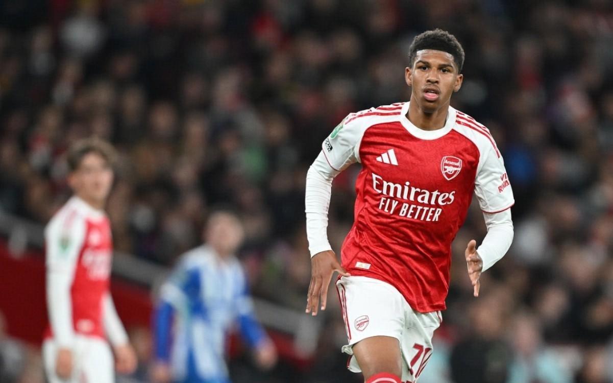 安诺斯晒照庆祝阿森纳一线队首秀，萨