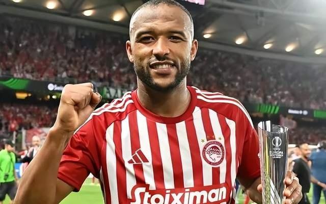 32岁“中超水货”欧冠爆发：连续攻破