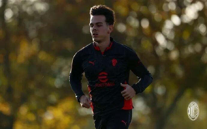 热身赛丨亚沙里将会首发出场