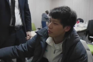 Daeny开训：On习惯不好！不能输了比赛就说可惜不改是没有结果的