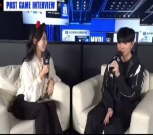 deokdam：我们备受期待时总会留下遗憾希望大家稍微不要那么期待