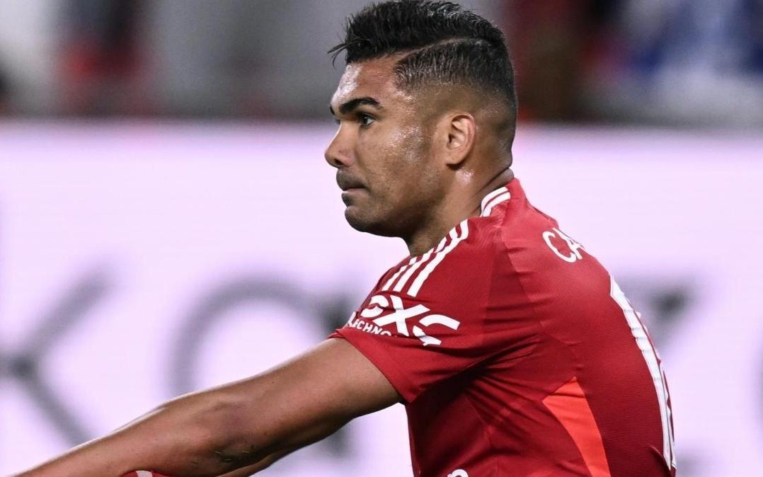 记者：国米有意今夏免签卡塞米罗，并且