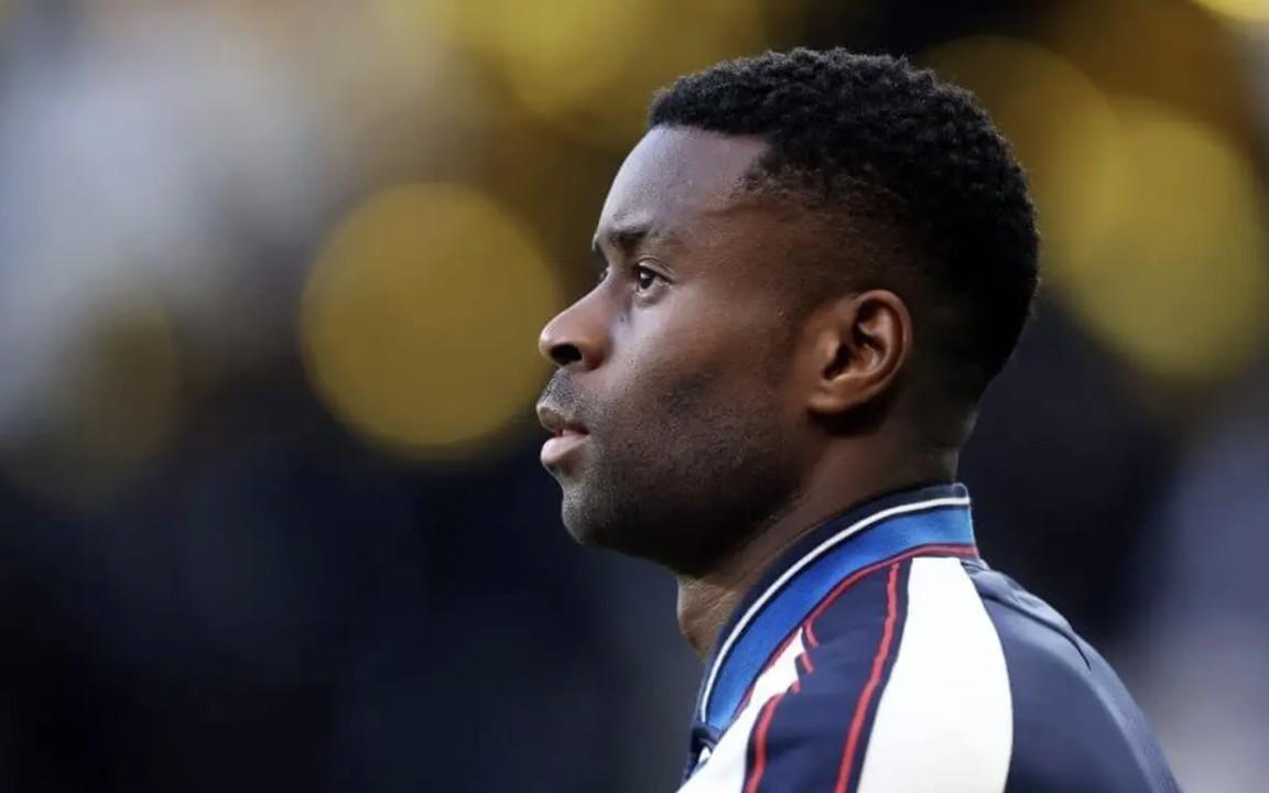 TA：格伊是市面上最稳妥的中后卫选择，曼城签下他属于捡漏