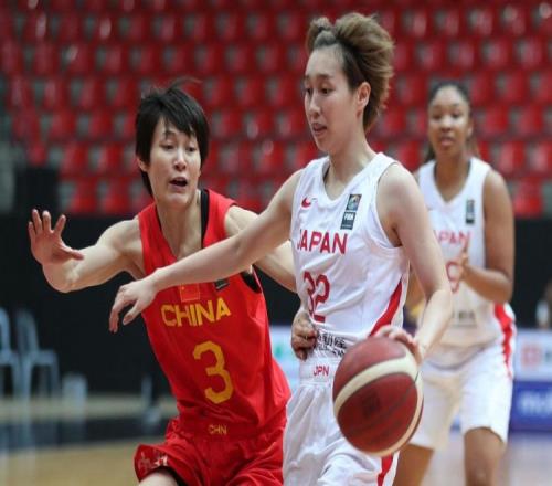 媒体人:尽管是二队&解不了中国女篮内线问题但日本也发挥了特点