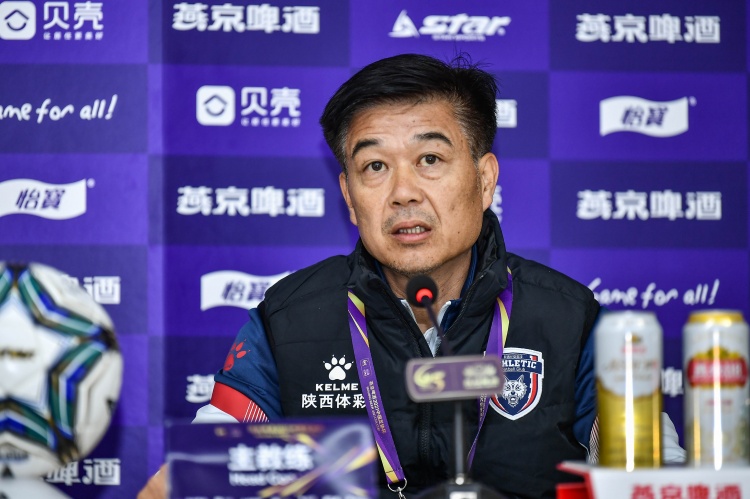 广州豹俱乐部官方:冯峰担任代理主教练,肖智担任领队