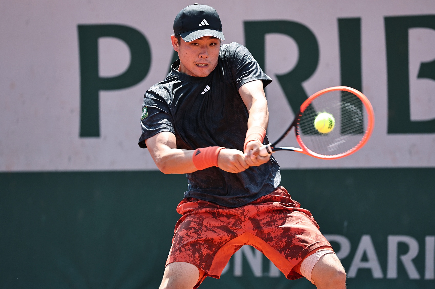 收获赛季首胜!ATP挑战赛奥埃拉斯站:吴易昺击败5号种子博耶尔