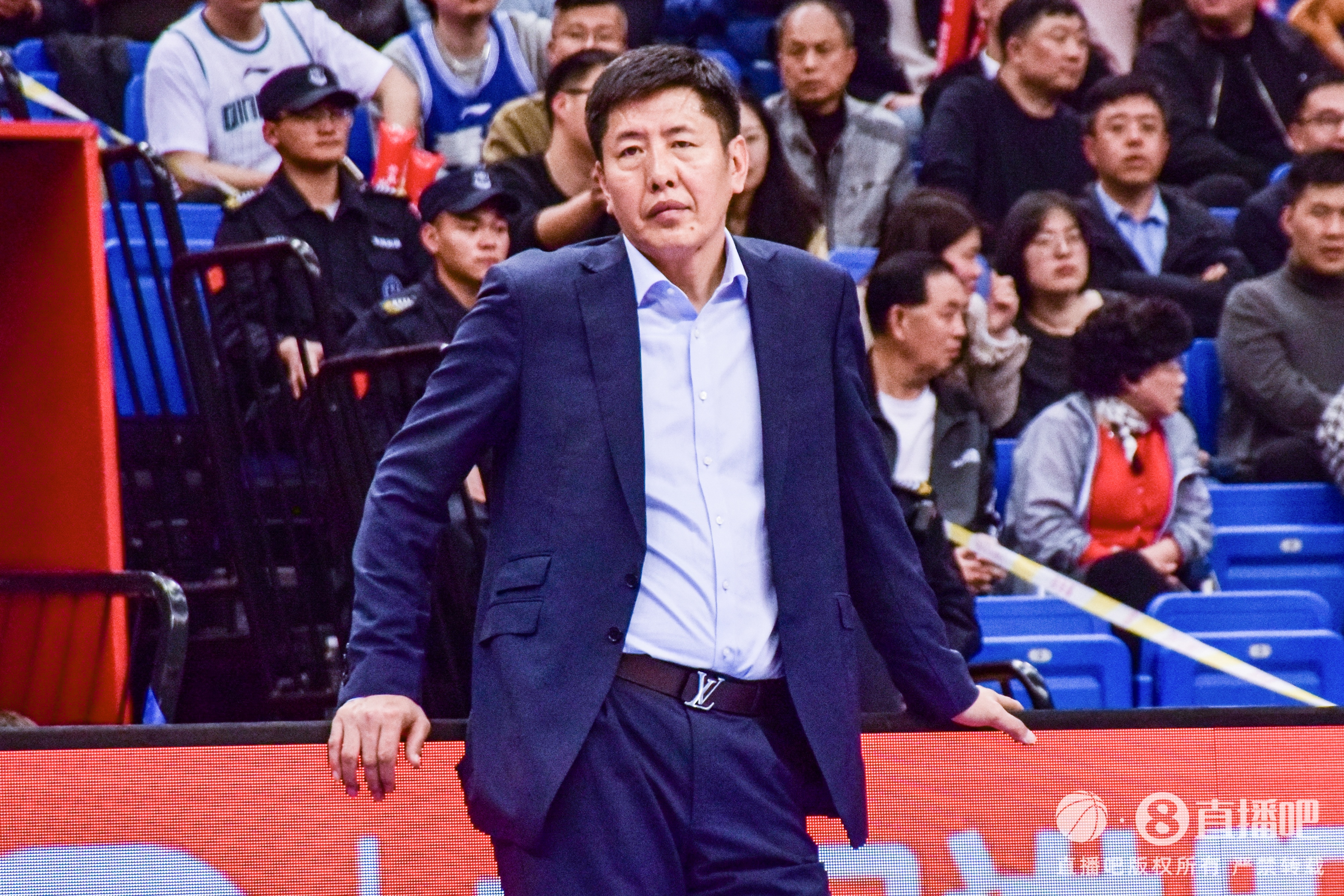 直播吧：丁伟由顾问转正为主教练新合同8月生效&每年有战绩指标