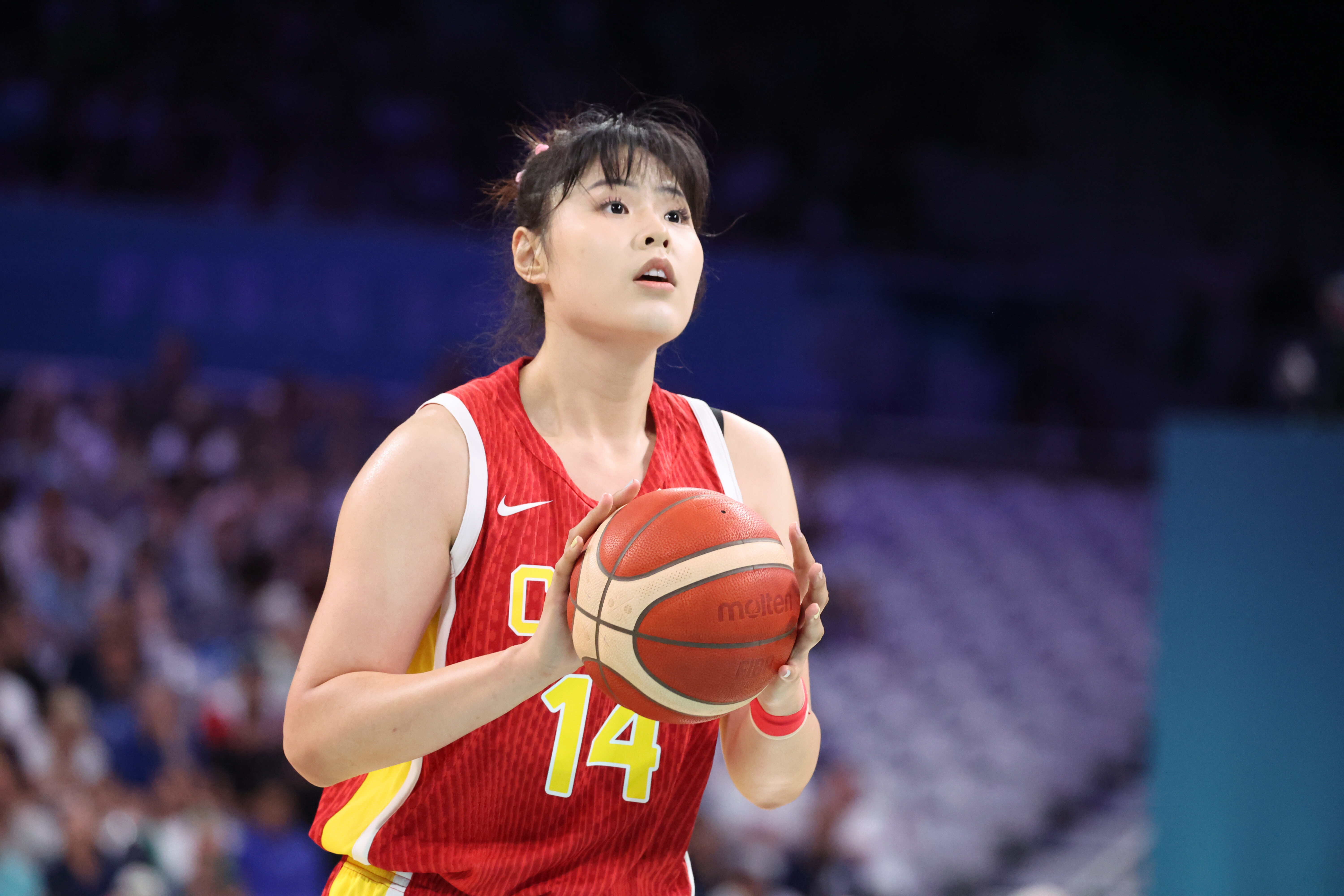 直播吧:李月汝是否出战亚洲杯仍未确定中国女篮希望能成功卫冕