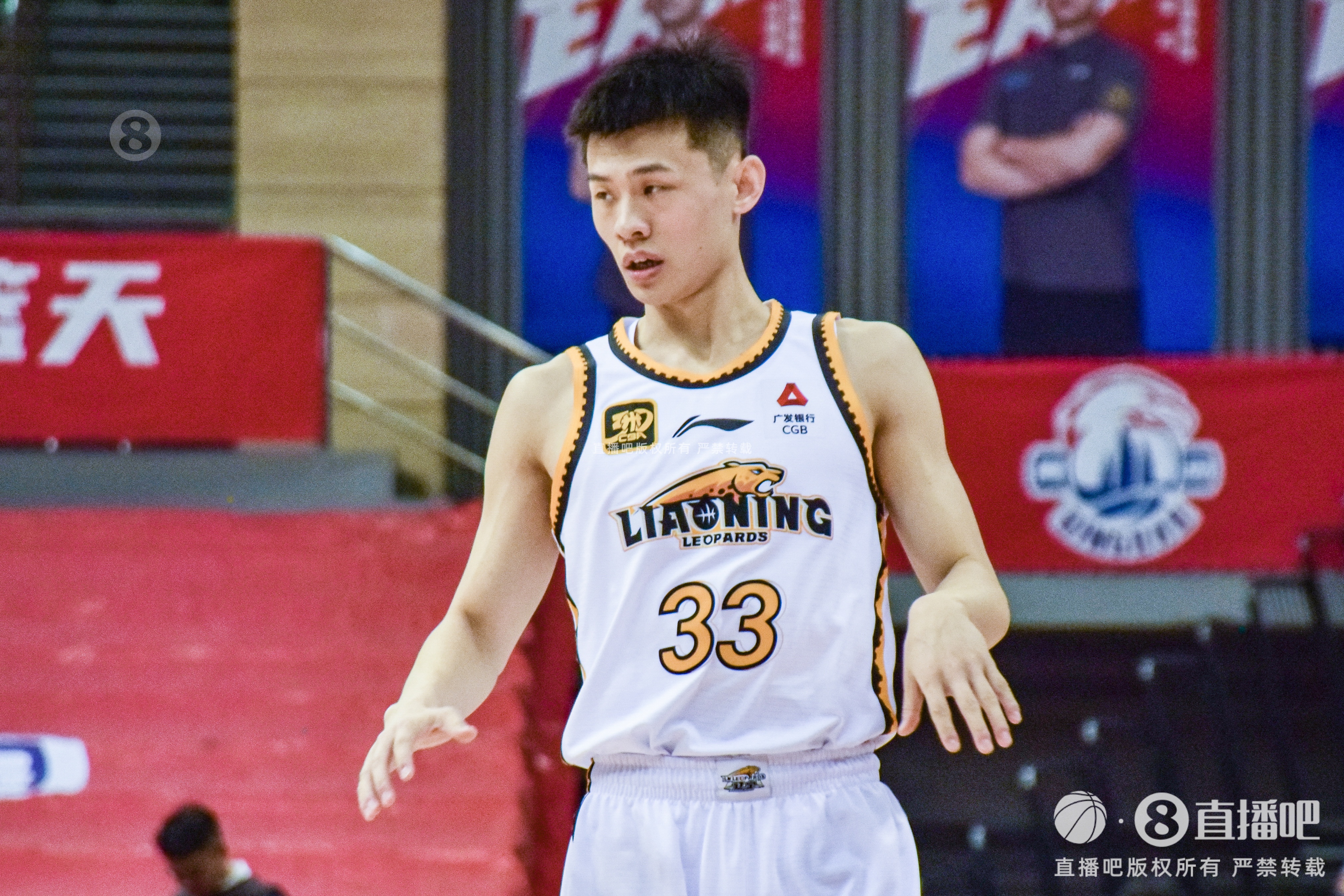 王岚嵚:这个赛季的曲折只有我们自己知道这也可以说是最难赛季