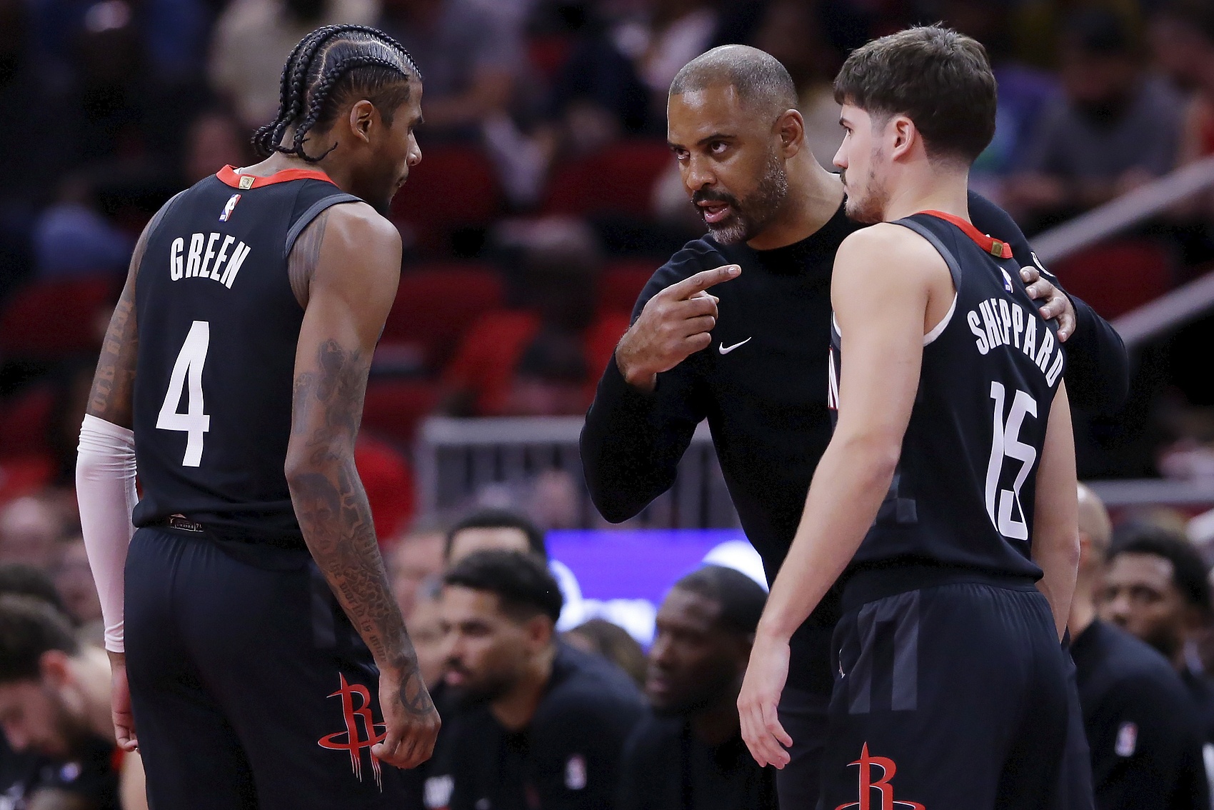 ESPN:火箭将评估年轻球员季后赛表现若进行大交易将放弃一些人