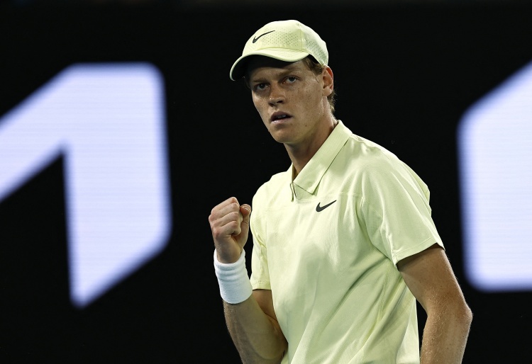强势晋级!ATP1000罗马大师赛第三轮:辛纳击败德容顺利跻身16强
