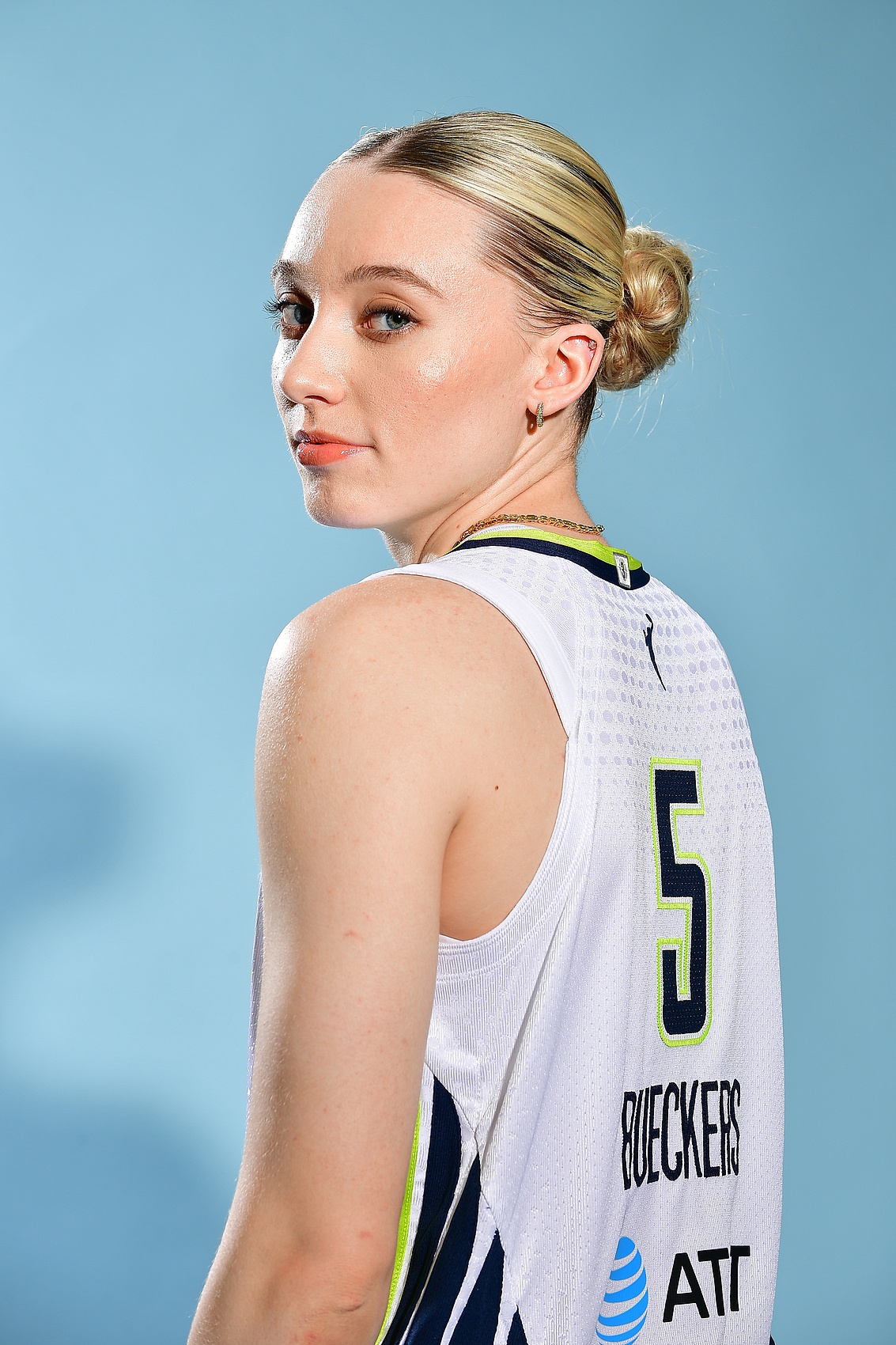 WNBA状元佩奇迎季前赛首秀强突挑篮拿下生涯首分!
