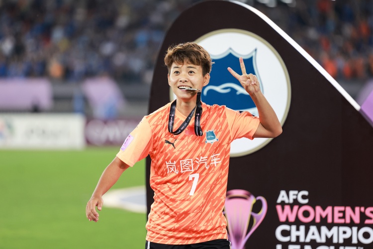 汉超联赛8月16日于武汉体育中心主体育场开幕门票仅售8元和10元