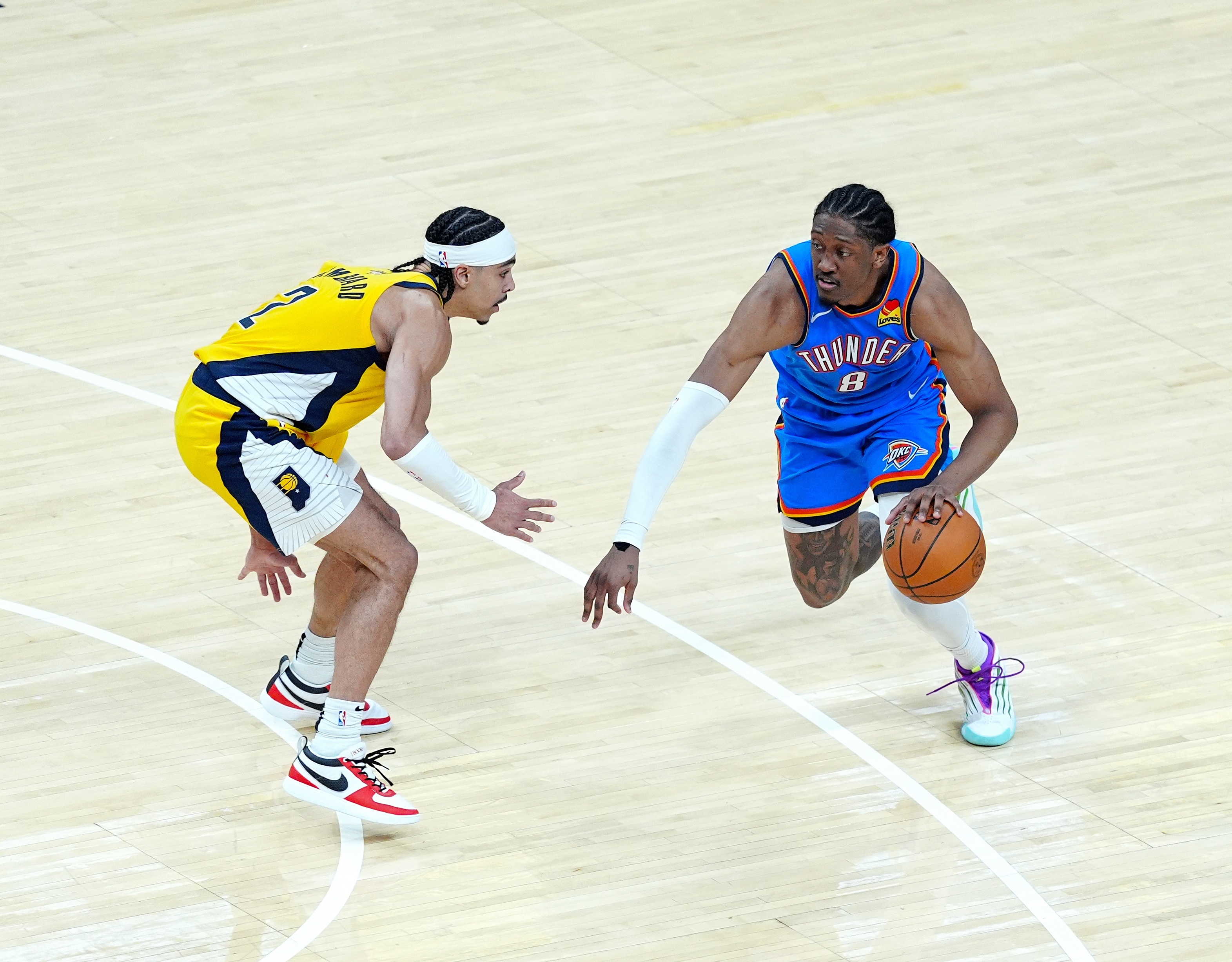 杰伦威:队友们都像一家人一样夺冠是我刚进NBA时从未敢想的
