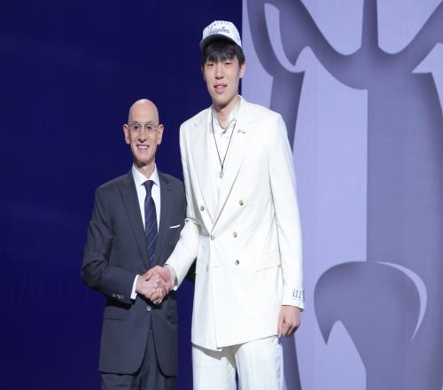 杨瀚森16号秀今年NBA选秀赢家、输家大讨论！吧友们点评一波