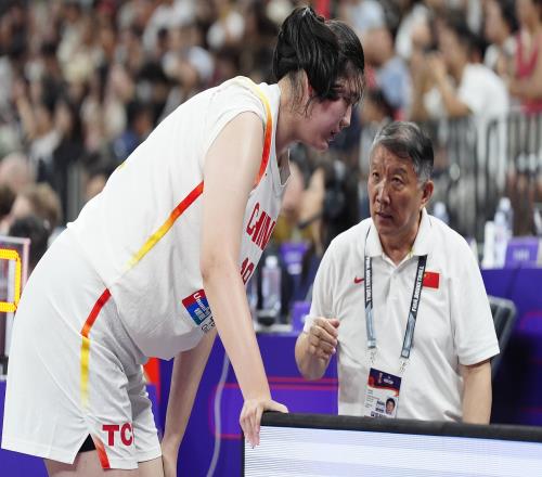 成年国家队首秀13分4板!宫鲁鸣:张子宇有10天时间没有训练