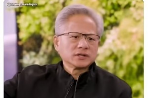 暂时不需要担心天网的存在！黄仁勋称上帝级AI还很遥远 但世界仍需向前发展