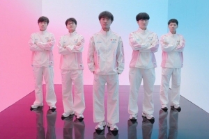 BLG发布新队服转场视频：BLG集结完毕，一秒切换战斗状态！