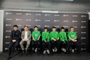 WBG赛后群访 Crisp：前期没问题 中期开始意见不统一出现分歧