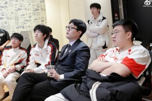 WBG击败iG，WBG常规赛战绩55，吧友们如何评价WBG表现