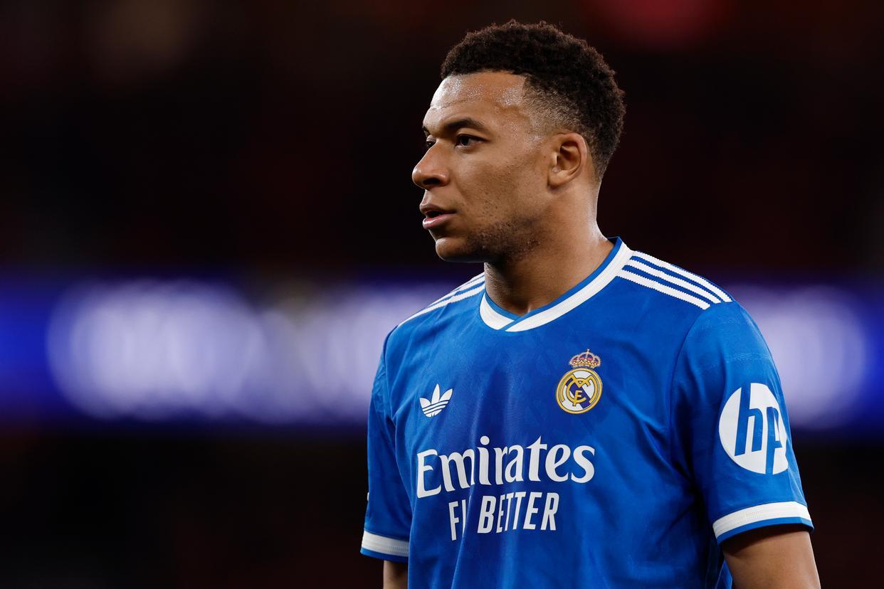 贝利后第一人！姆巴佩狂刷纪录，将跻身