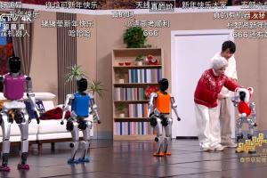 前LPL职业选手Zzr锐评小品《奶奶的最爱》："这是小品还是广告"