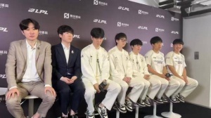 不想当韭菜？GALA：用Uzi名人堂是因为皮肤太贵了 自己没有 就比赛中用了